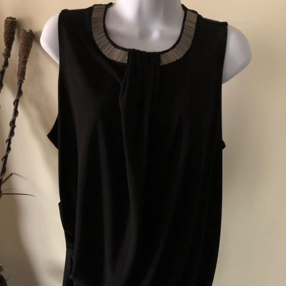 Alfani women’s black top w/detailed neck line.  1X